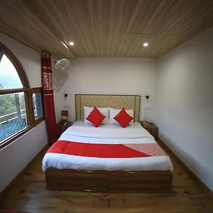 Hotel Oyo 16801 Paradise Regency, Shimla